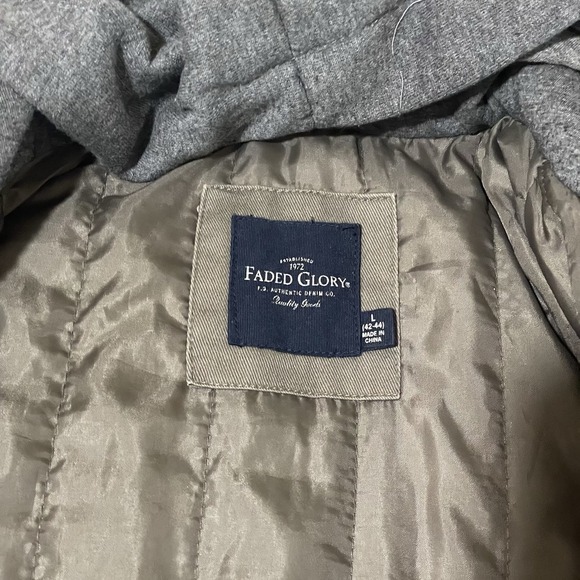 Faded Glory L Full Zip Hooded Gray Chore Jacket Barn Cattle Chickens - Picture 9 of 9